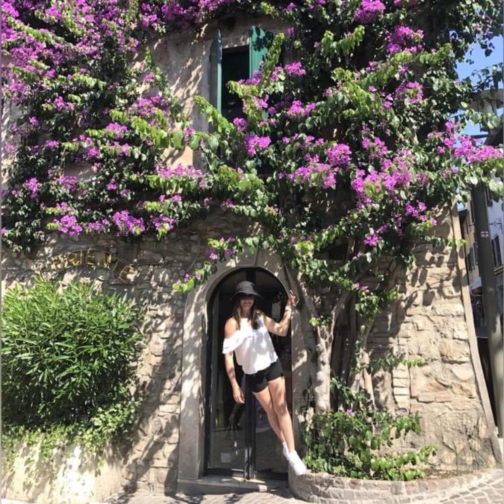 Meet your Posher, Jillian